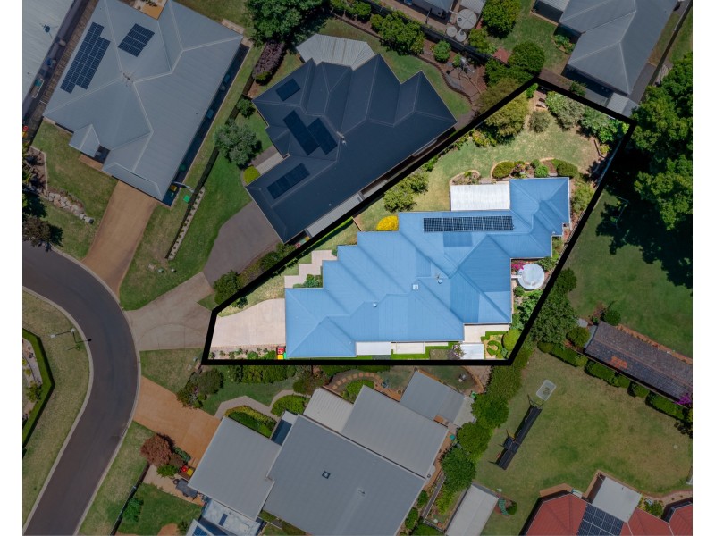 26 Shelton Crescent, Kearneys Spring QLD 4350