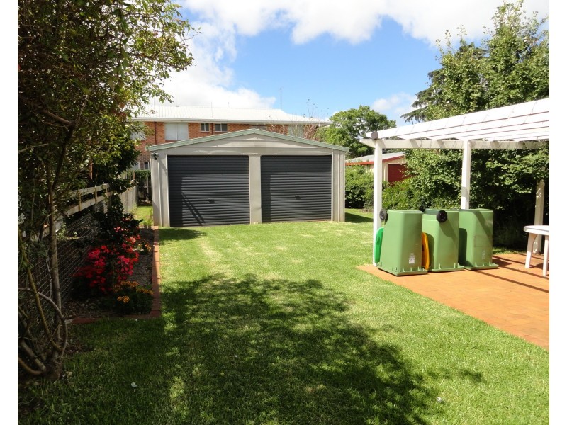16 Lilley Street, East Toowoomba QLD 4350