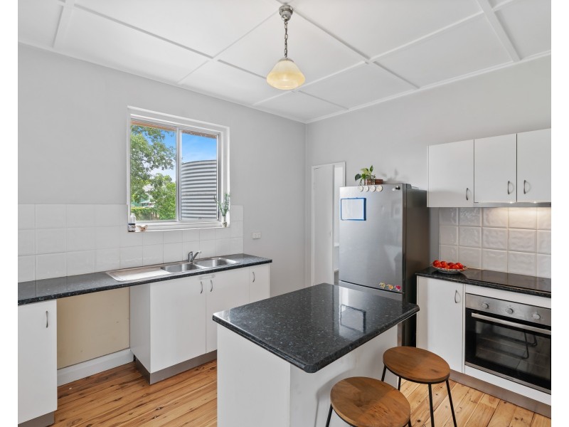 211 Long Street, South Toowoomba QLD 4350