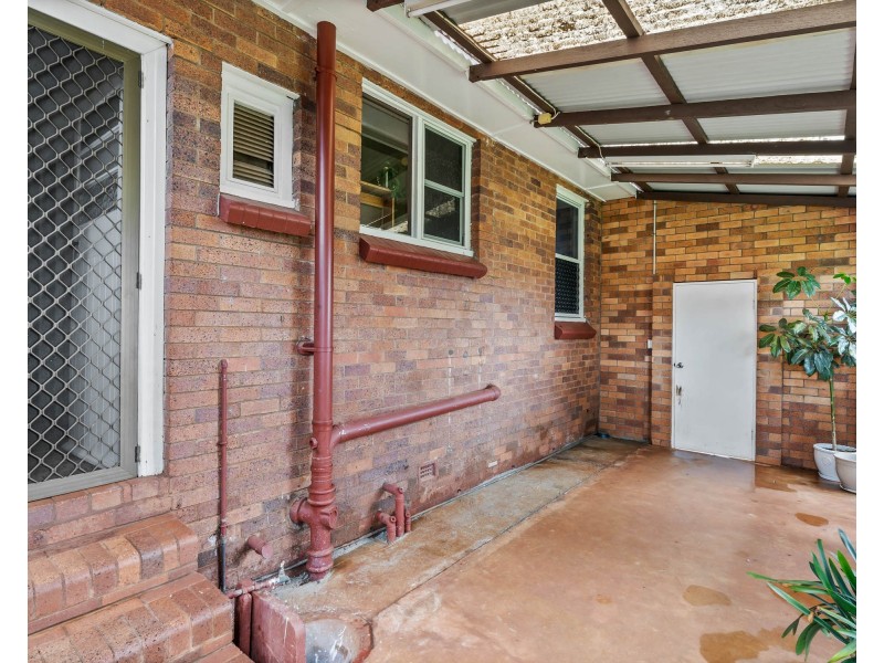 211 Long Street, South Toowoomba QLD 4350