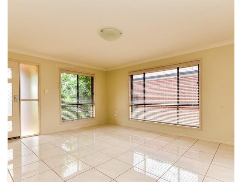 2/3A Burton Street, Harristown QLD 4350