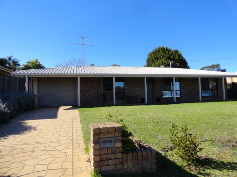 18 Kurrajong Street, Newtown QLD 4350
