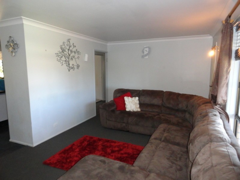 18 Kurrajong Street, Newtown QLD 4350