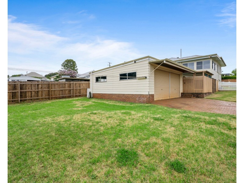 6 Macarthur Street, South Toowoomba QLD 4350