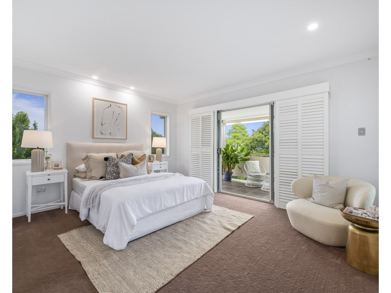 9 Glendower Street, Mount Lofty QLD 4350