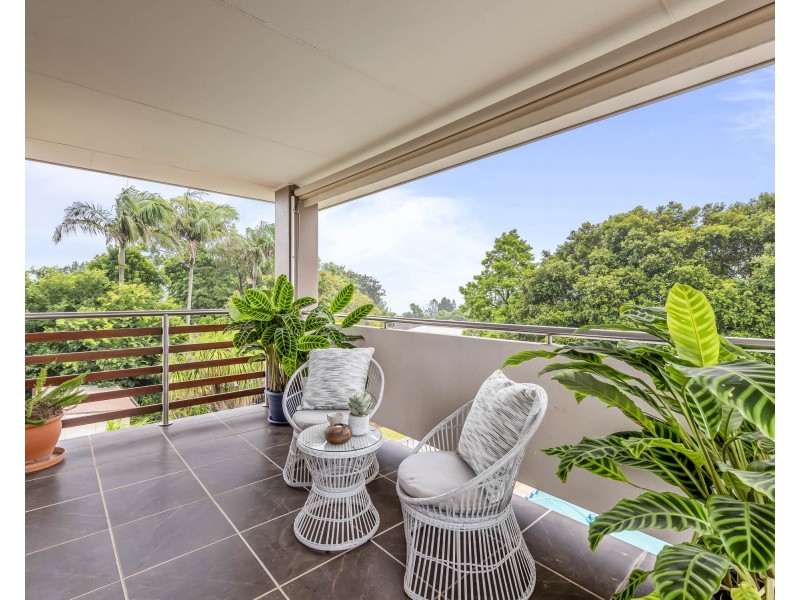 9 Glendower Street, Mount Lofty QLD 4350