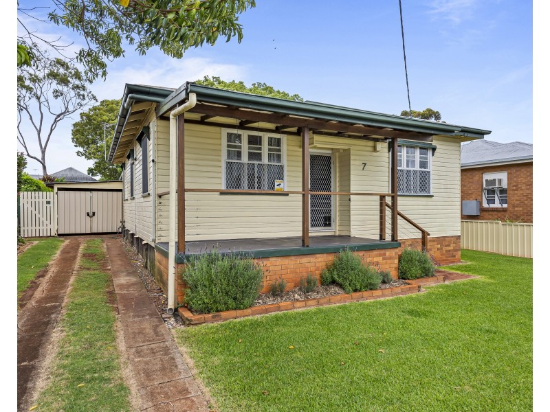 7 Turner Street, Newtown QLD 4350