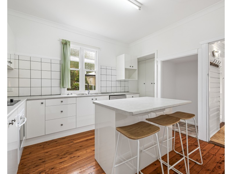 7 Turner Street, Newtown QLD 4350