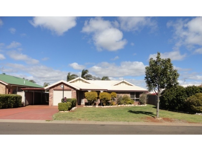 16 Glen Avon Court, Glenvale QLD 4350