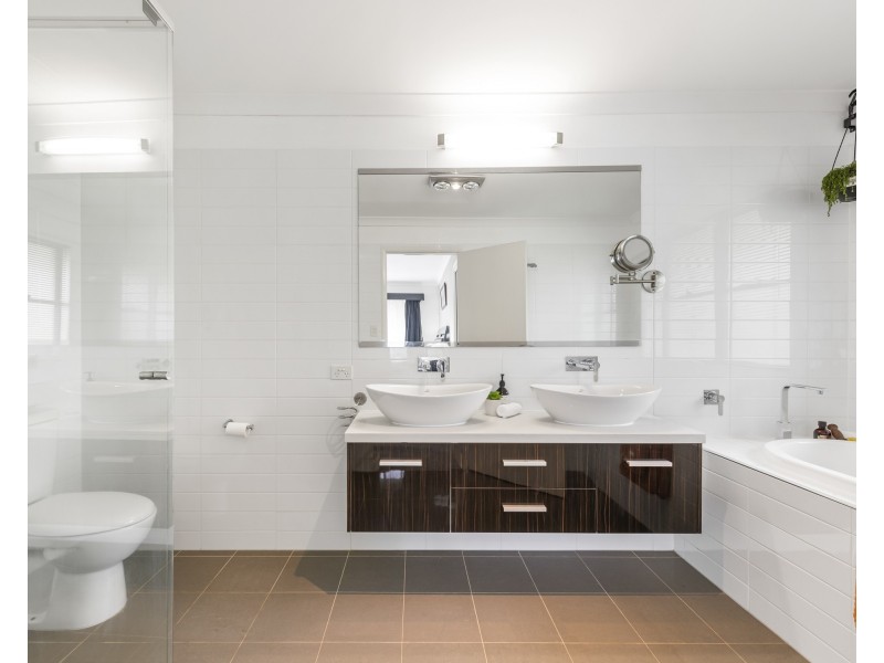 144 Mackenzie Street, East Toowoomba QLD 4350