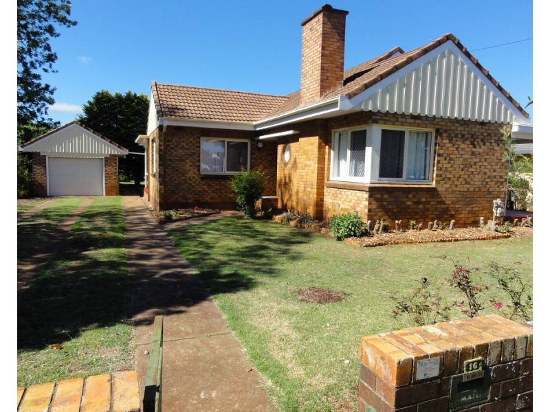 16 Crown Street, Rangeville QLD 4350