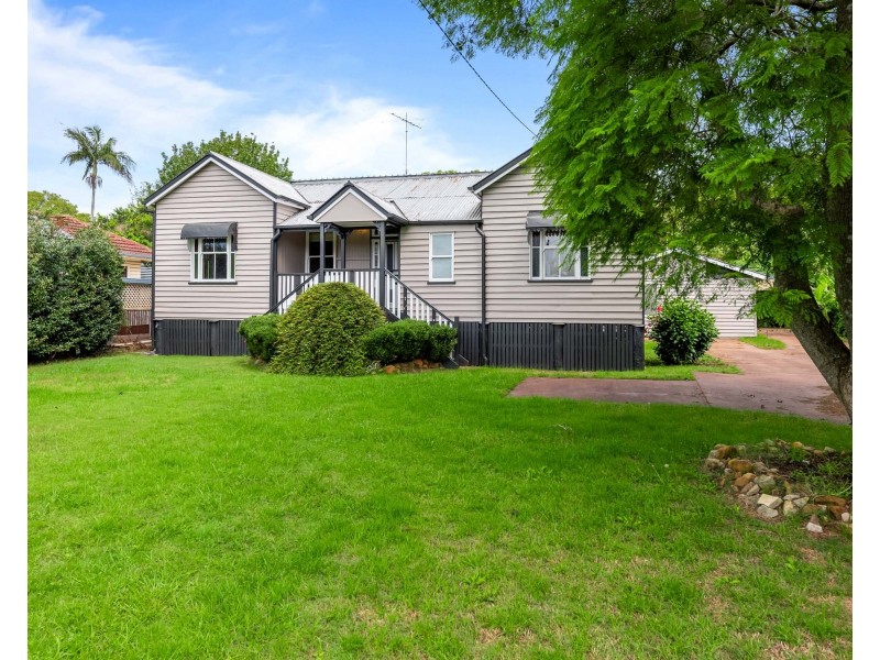 7-7a Goodwood Street, Newtown QLD 4350