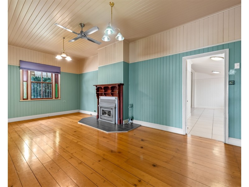 7-7a Goodwood Street, Newtown QLD 4350