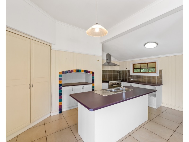 7-7a Goodwood Street, Newtown QLD 4350