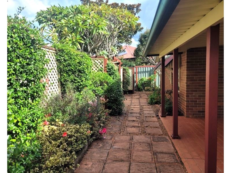2 Connole Street, Toowoomba QLD 4350