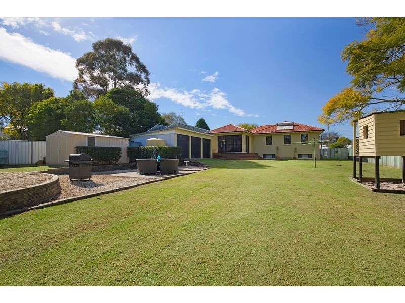 1 New Street, Mount Lofty QLD 4350