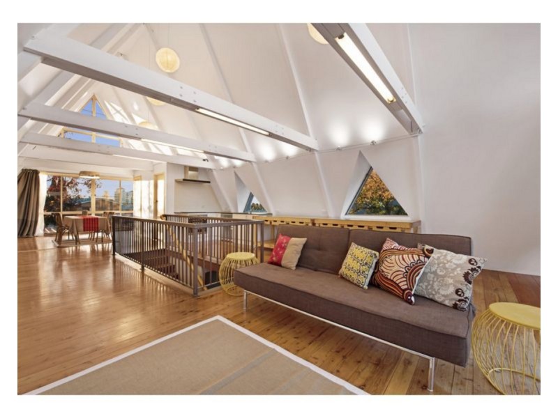 24 Tourist Road, East Toowoomba QLD 4350