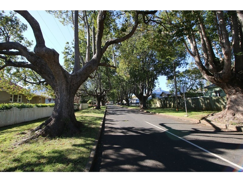 6 Groom Street, East Toowoomba QLD 4350