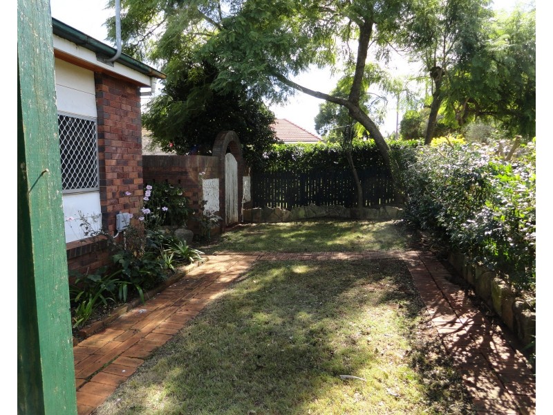 135 Mackenzie Street, East Toowoomba QLD 4350