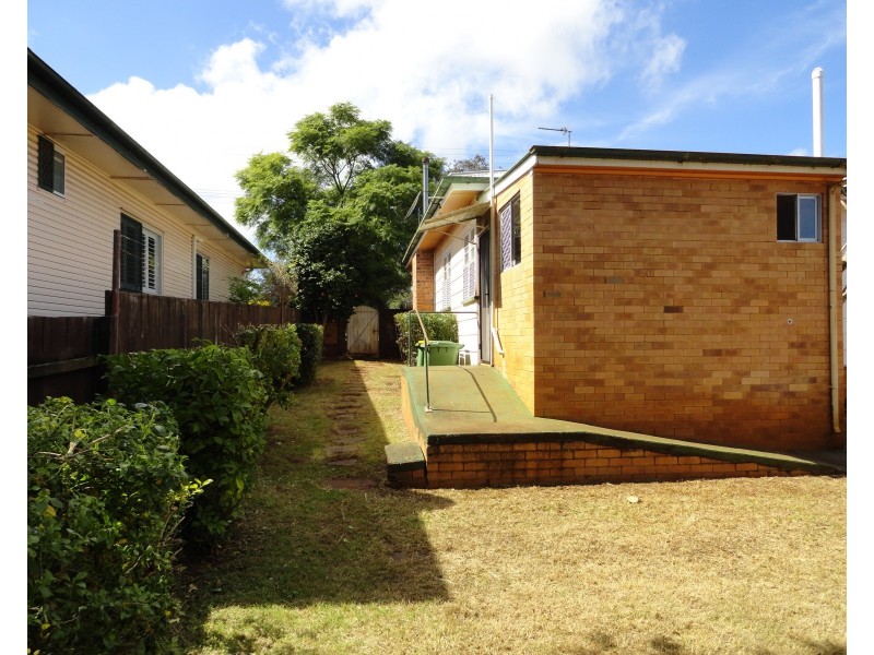 135 Mackenzie Street, East Toowoomba QLD 4350