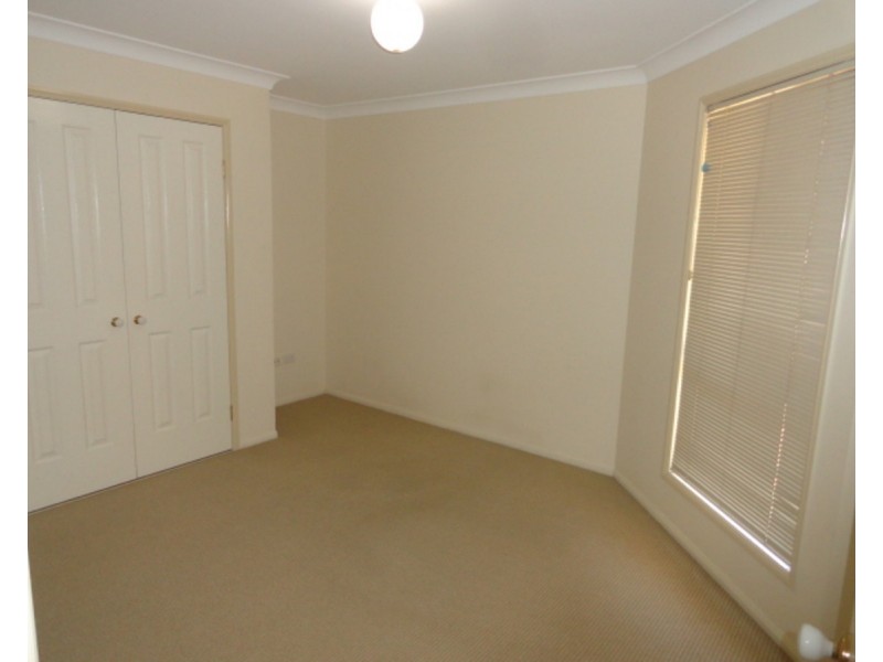 2/251 Nelson Street, Kearneys Spring QLD 4350