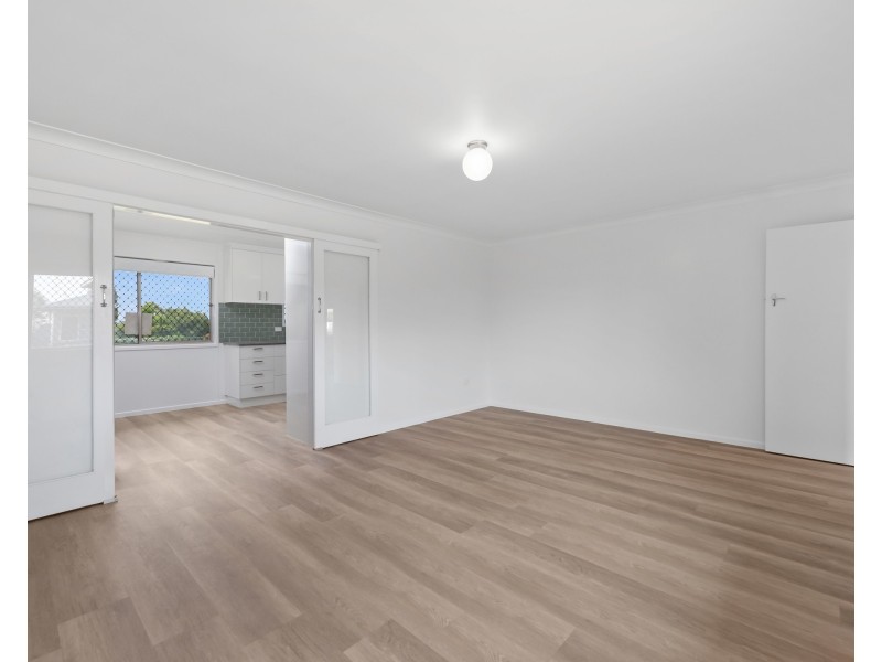 6 Jean Street, Harristown QLD 4350