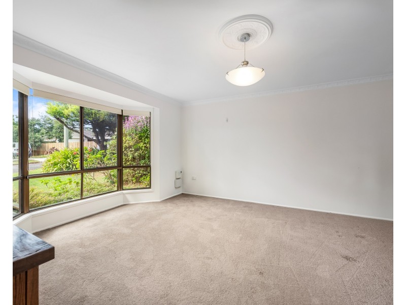 13 Talinga Street, Mount Lofty QLD 4350