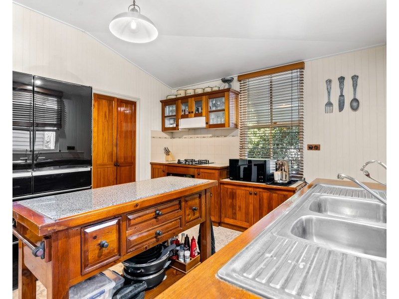 5 John Street, East Toowoomba QLD 4350