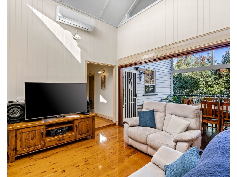5 John Street, East Toowoomba QLD 4350
