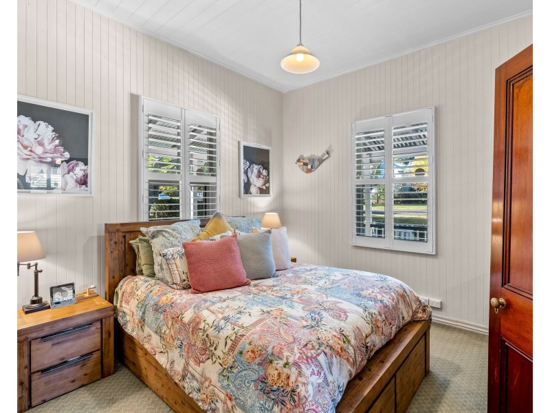 5 John Street, East Toowoomba QLD 4350