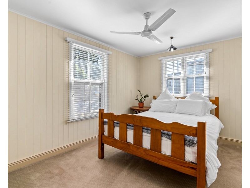 5 John Street, East Toowoomba QLD 4350