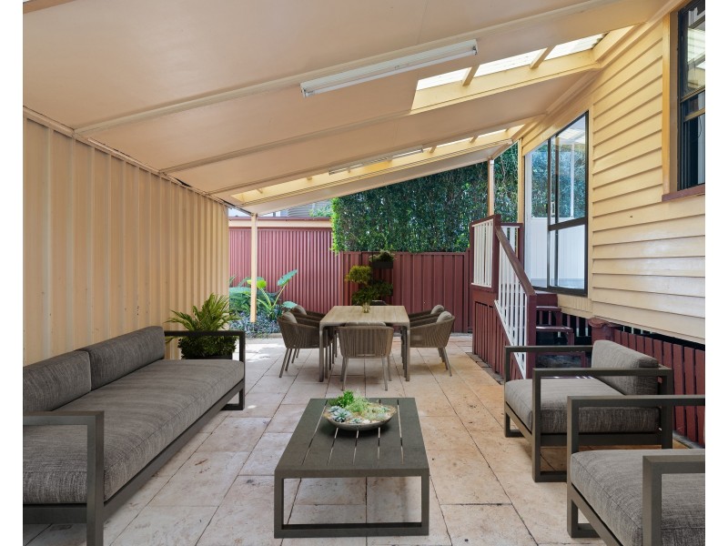 3 Robinson Street, North Toowoomba QLD 4350