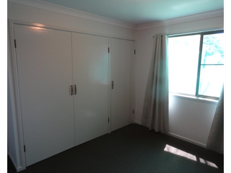 2/113 South Street, Centenary Heights QLD 4350
