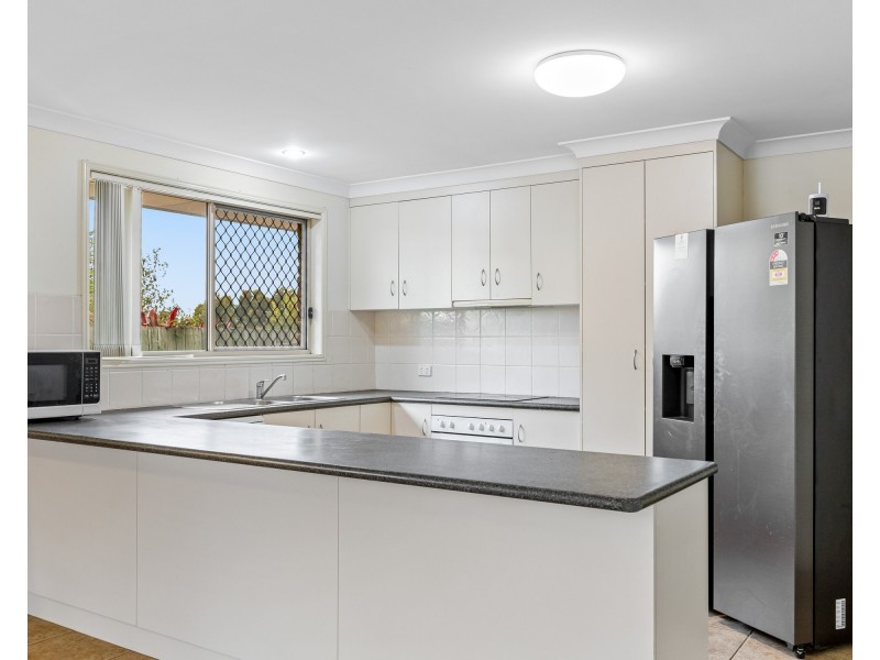 1/400 Alderley Street, Kearneys Spring QLD 4350