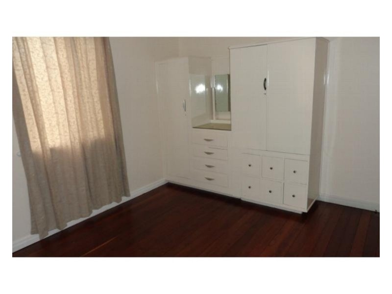 342 Alderley Street, Kearneys Spring QLD 4350