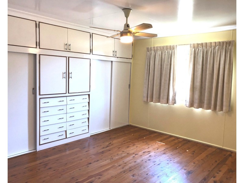 292 North Street, Rockville QLD 4350