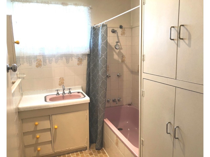 292 North Street, Rockville QLD 4350