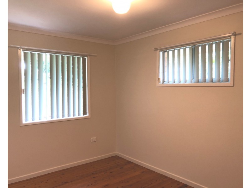 22 Stuart Street, Mount Lofty QLD 4350