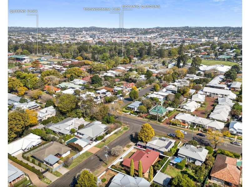 53 Dunmore Street, East Toowoomba QLD 4350