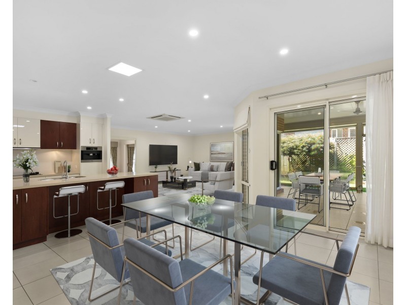 12 Howard Street, Middle Ridge QLD 4350