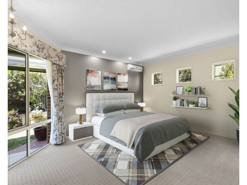 12 Howard Street, Middle Ridge QLD 4350