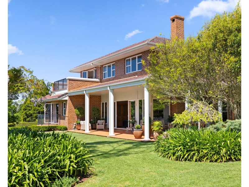 5 Balmoral Close, Mount Lofty QLD 4350