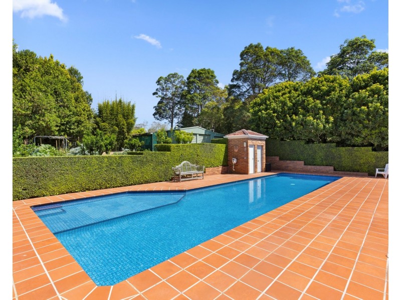 5 Balmoral Close, Mount Lofty QLD 4350