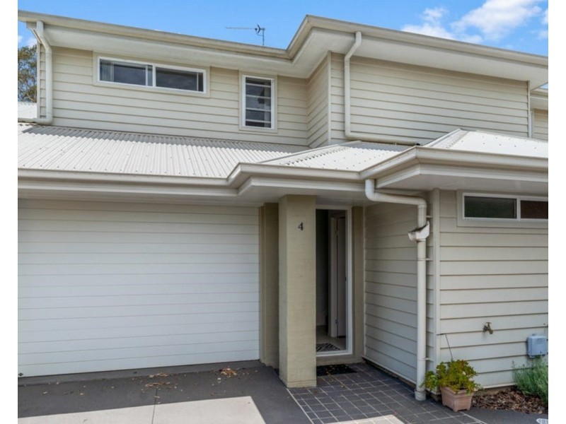 4/9 McCook Street, South Toowoomba QLD 4350