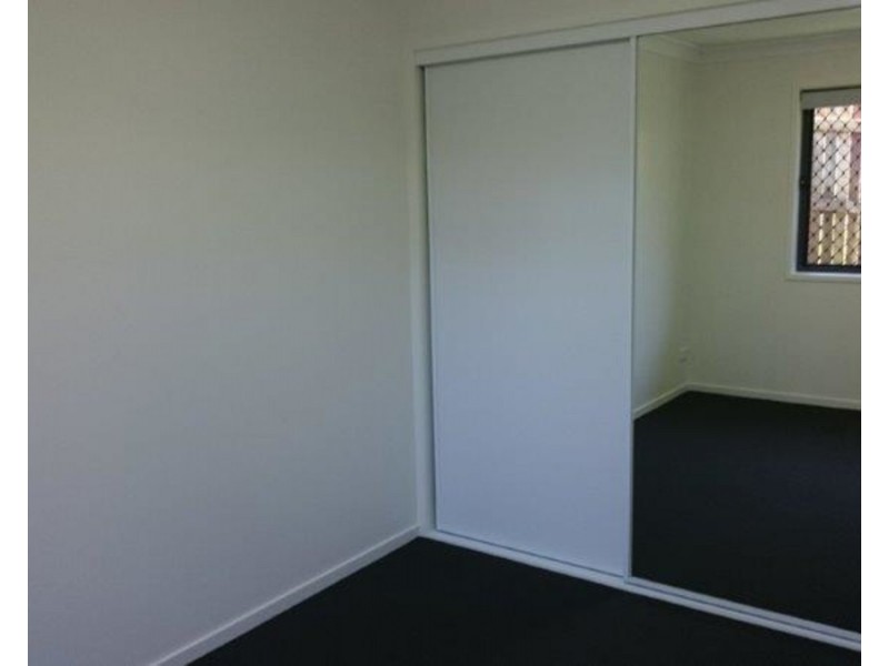 2/2a Beatty Street, Mount Lofty QLD 4350