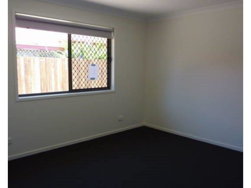 2/2a Beatty Street, Mount Lofty QLD 4350