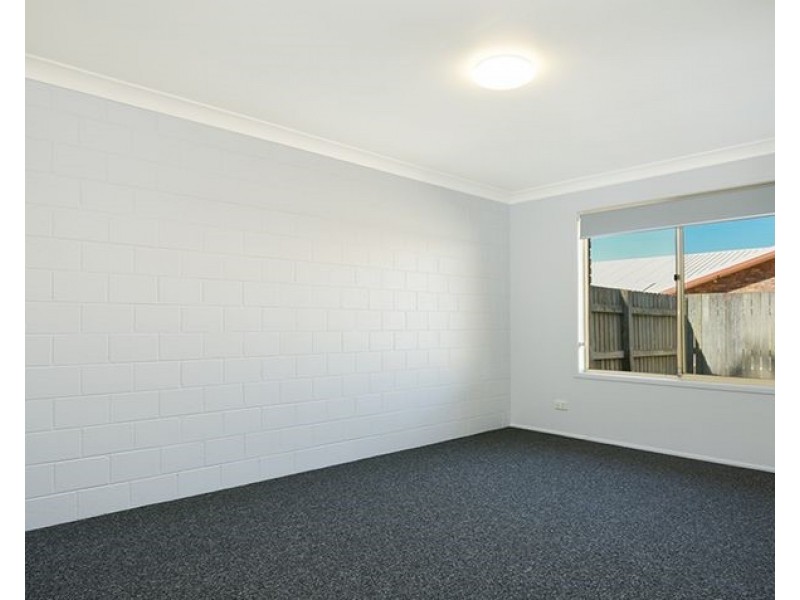 2/385 Greenwattle Street, Wilsonton QLD 4350