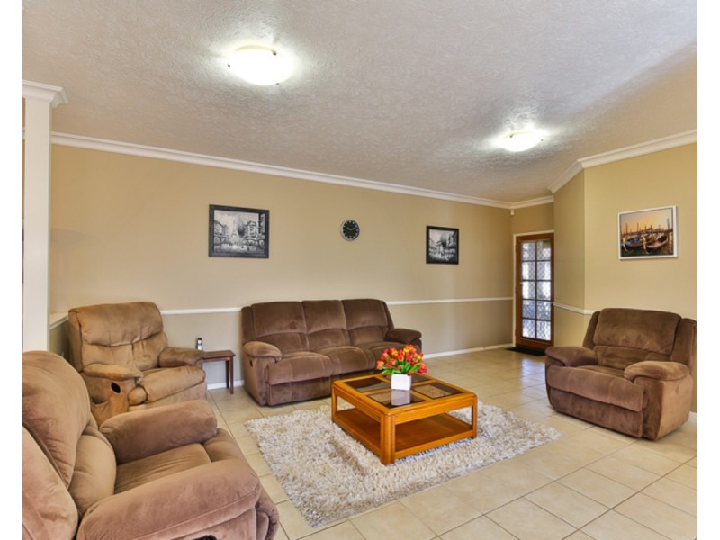 313 Ramsay Street, Middle Ridge QLD 4350