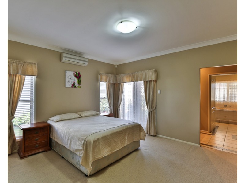 313 Ramsay Street, Middle Ridge QLD 4350