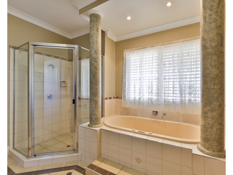 313 Ramsay Street, Middle Ridge QLD 4350